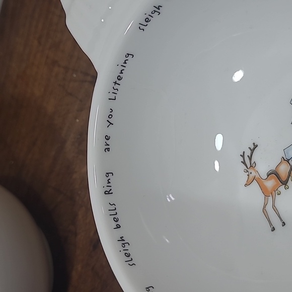 EUC Pottery Barn Holiday Cheer Ornament Bowls Set of 4 Berry Bowls Candy Bowls - Picture 8 of 12